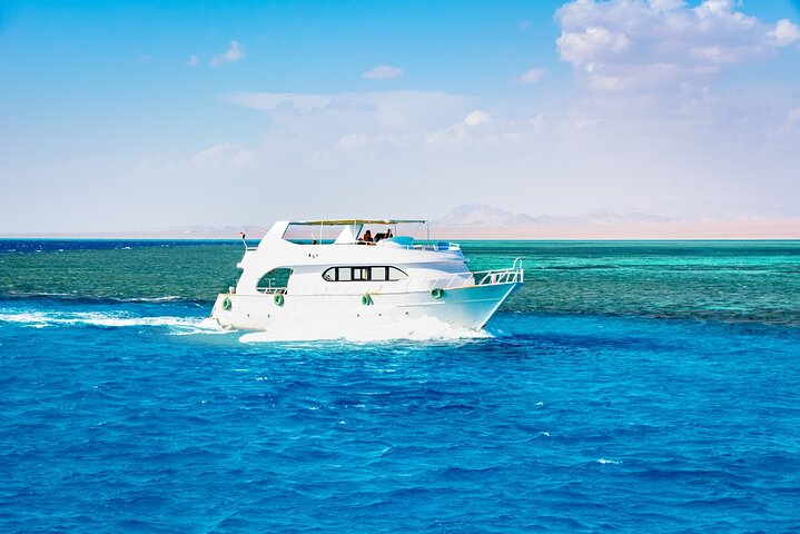 Cruise to Orange Bay