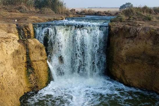 Wadi El-Rayan Waterfalls